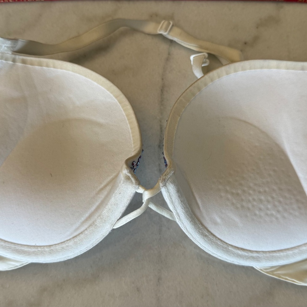 RARE 2010 Victoria’s Secret Fashion Show Swarovski 34B Bombshell Bra WITH TAG - Picture 5 of 9